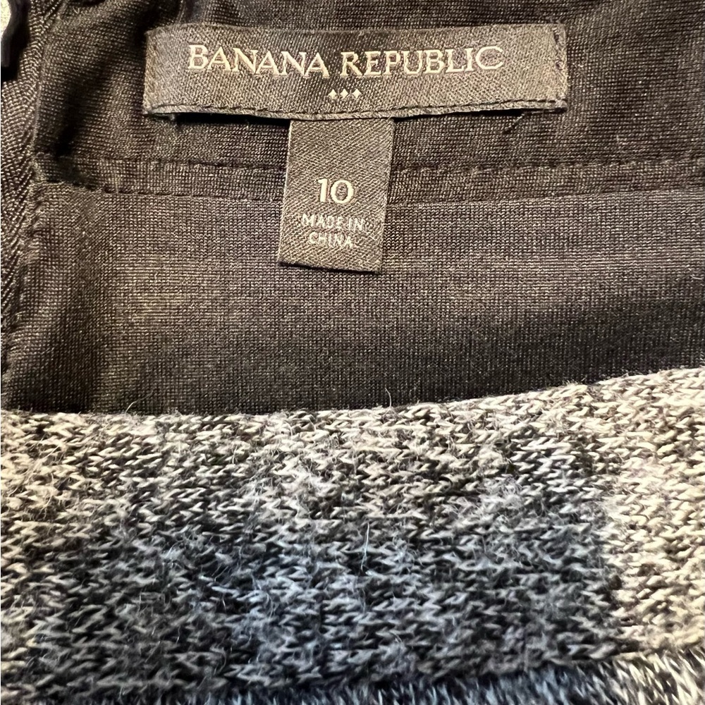 Banana Republic Skirt Sz 10 PreOwned - Picture 3 of 3